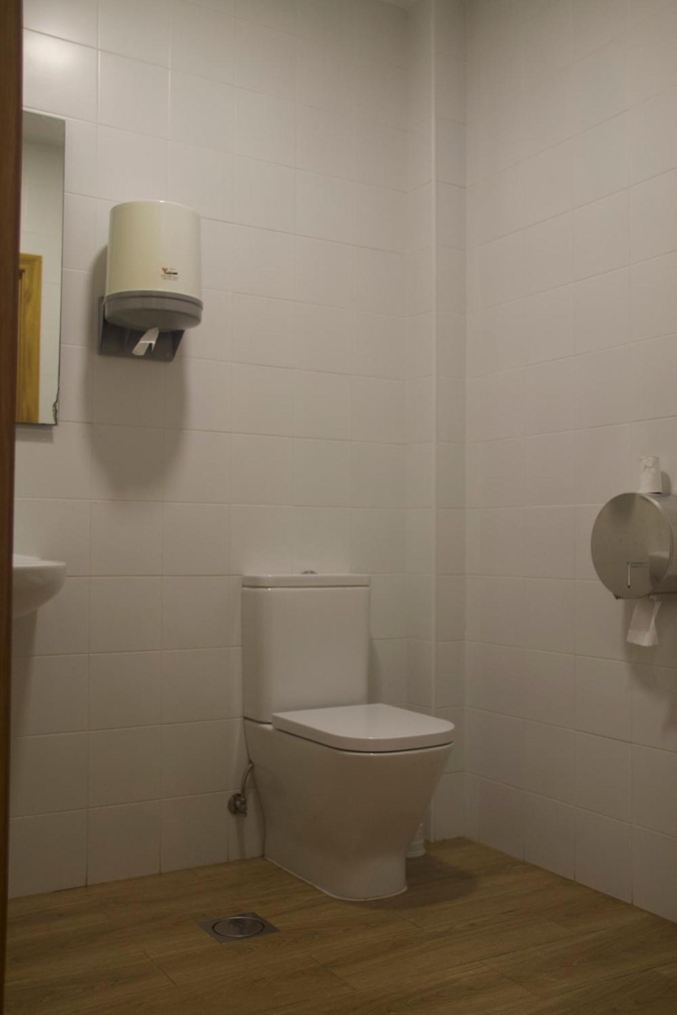 Albergue Parroquial Santiago Apostol De Redondela Exteriör bild